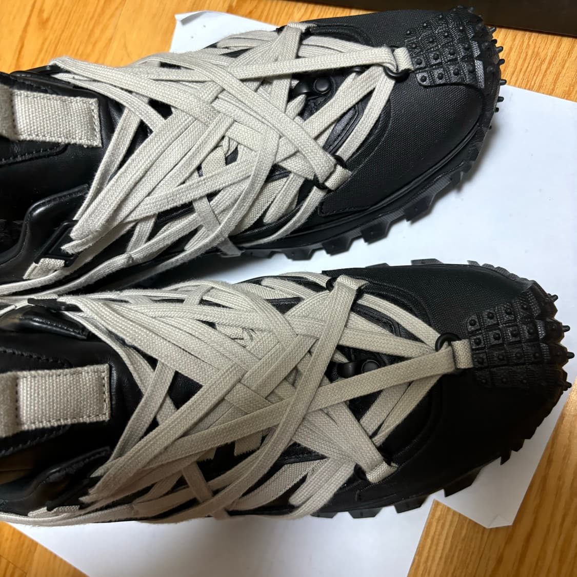 릭오웬스 몽클레르 트레일그립 메가레이스 상품이미지4