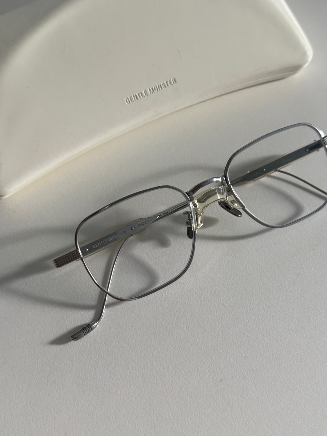 젠틀몬스터 카타 c2 (풀박스 상품이미지4