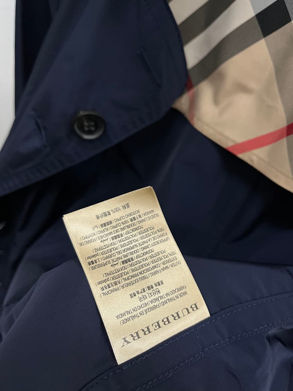 66) 버버리 네이비 폴리쉘 트렌치코트  상품이미지8