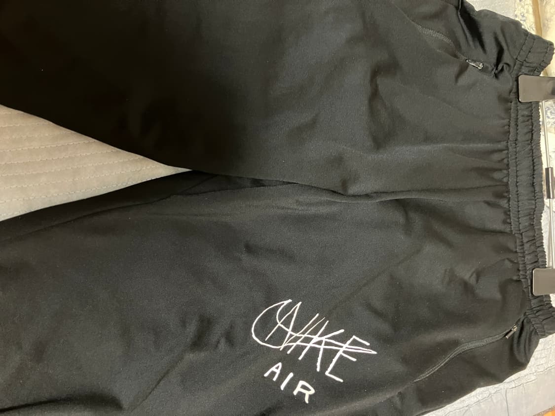 나이키 에센셜 러닝 트랙팬츠 상품이미지4