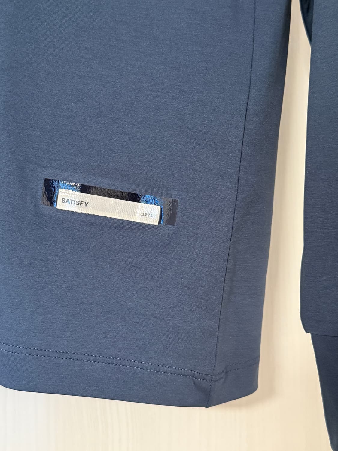 새티스파이러닝 오라라이트 롱슬리브 S 상품이미지4