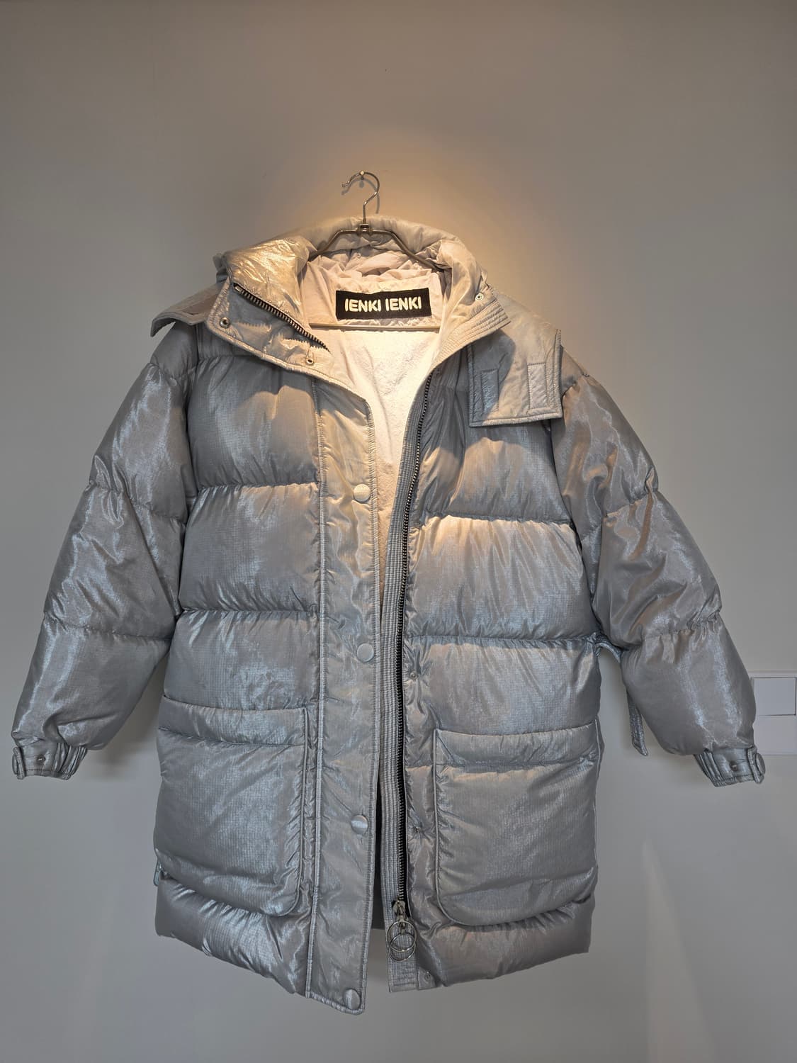 옌키옌키  패딩 실버그레이 s사이즈 판매해요 상품이미지1