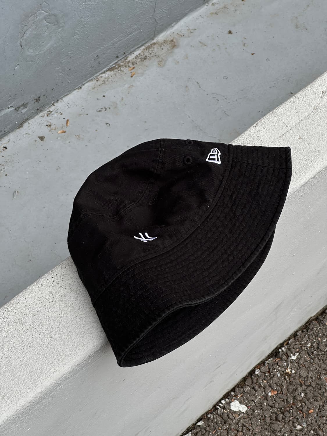 [M-L] 뉴에라 뉴욕양키스 스몰로고 블랙 버킷햇 모자 상품이미지4