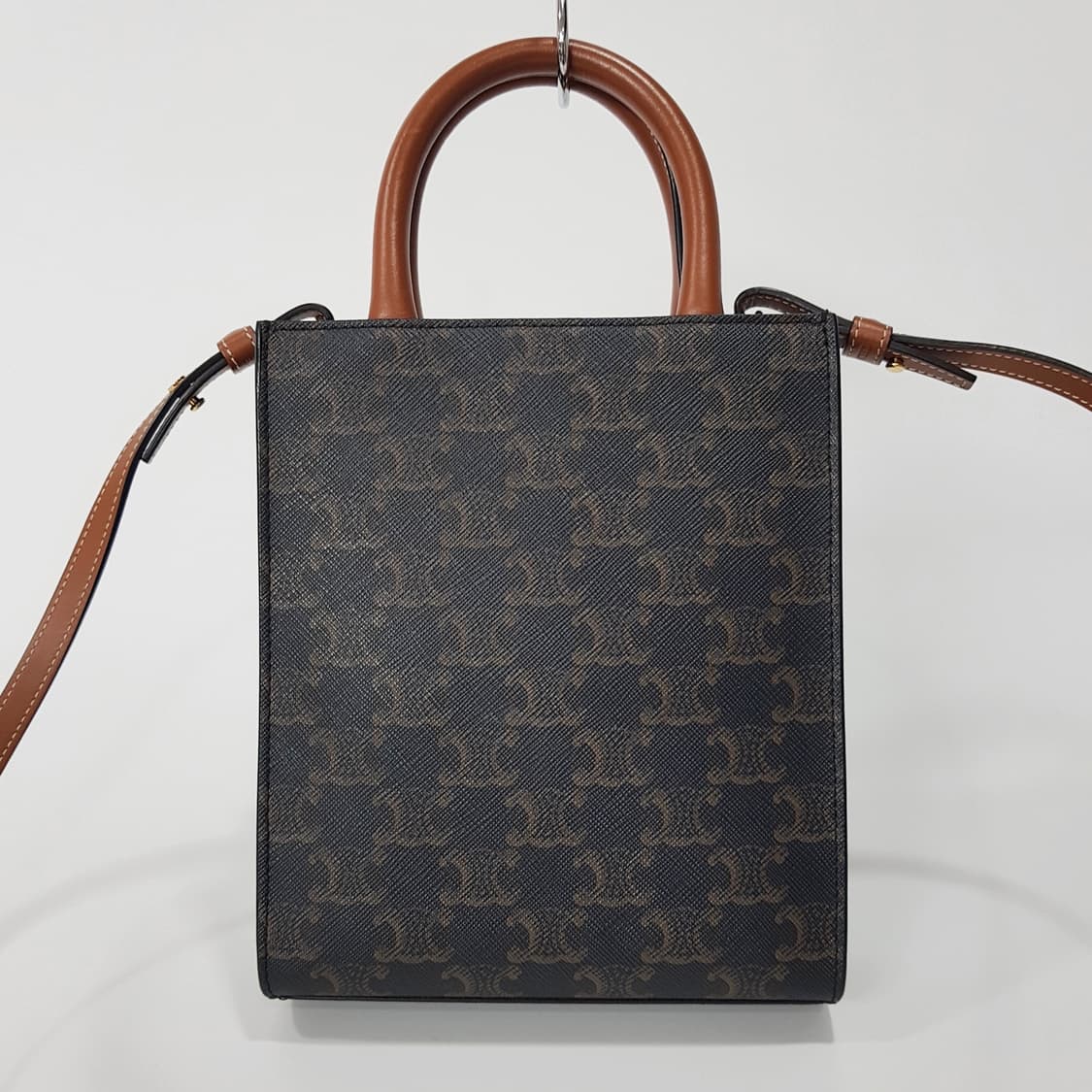 셀린느 트리오페 카바스 미니 토트 크로스백 상품이미지4