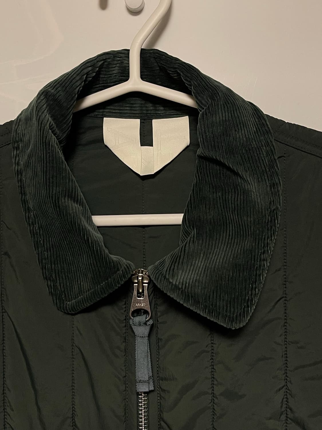 아르켓 다크그린 퀄팅 자켓 상품이미지3