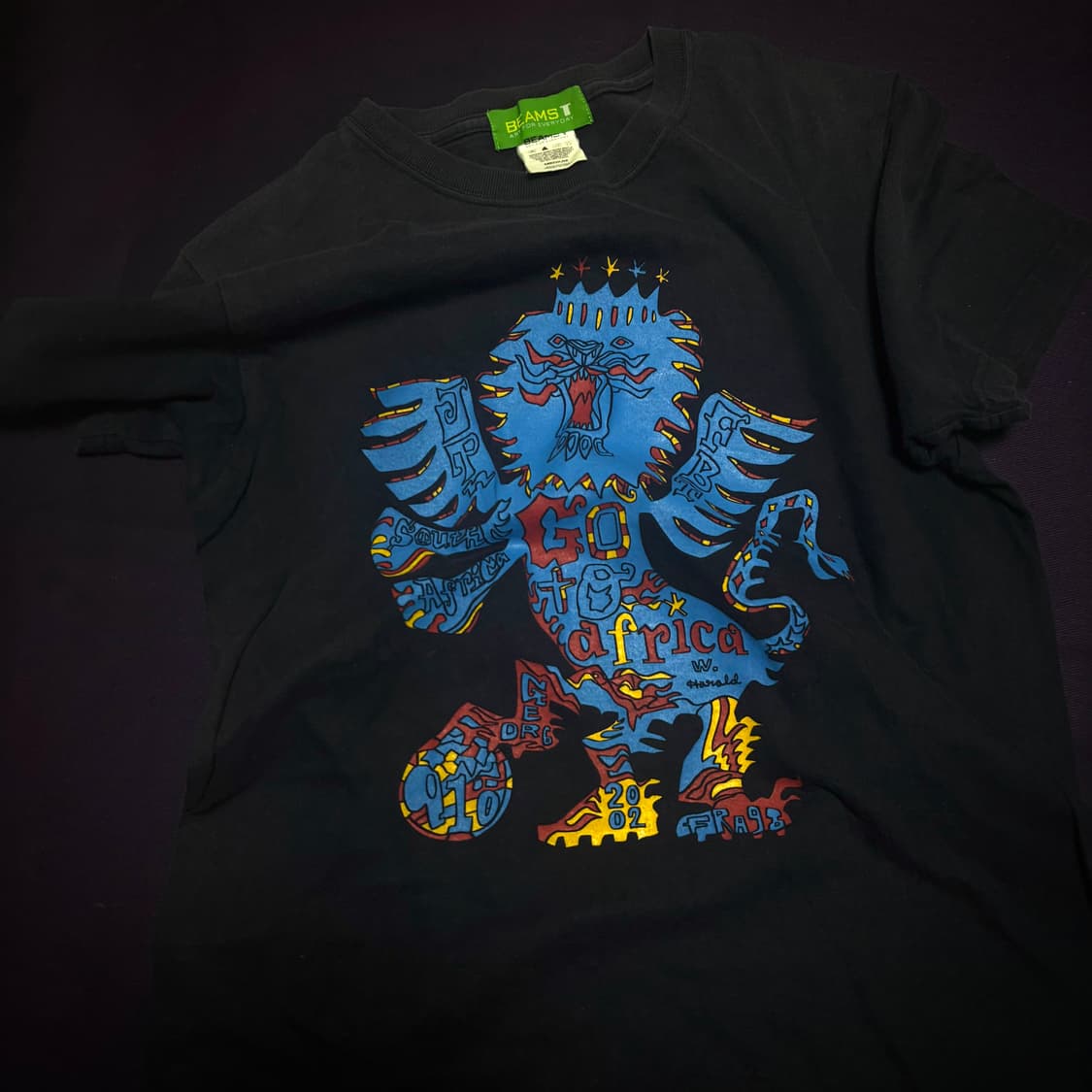 BEAMS T “Go to Africa” Graphic Tee 상품이미지3