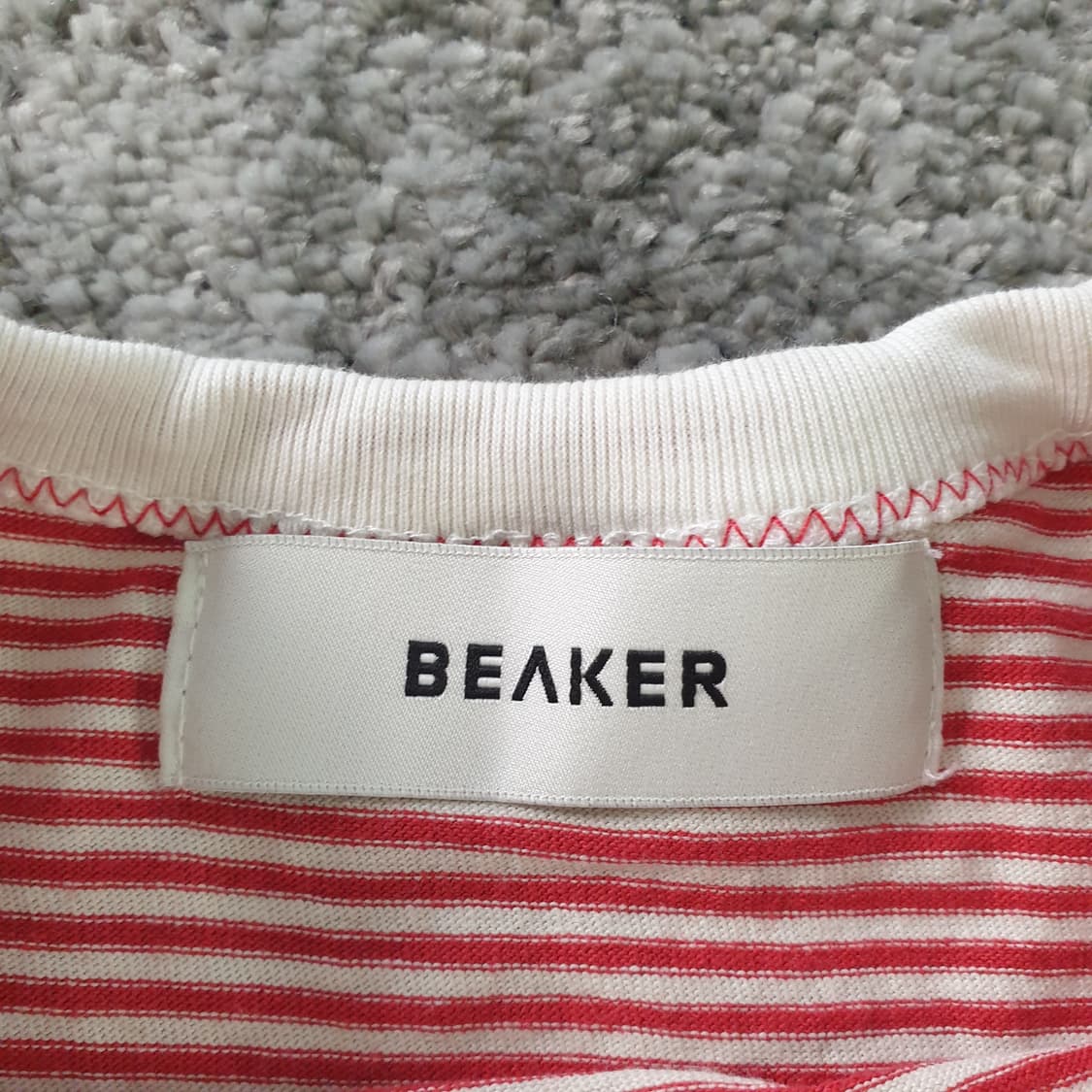 [무료배송] BEAKER 단가라 반팔 티셔츠 상품이미지2