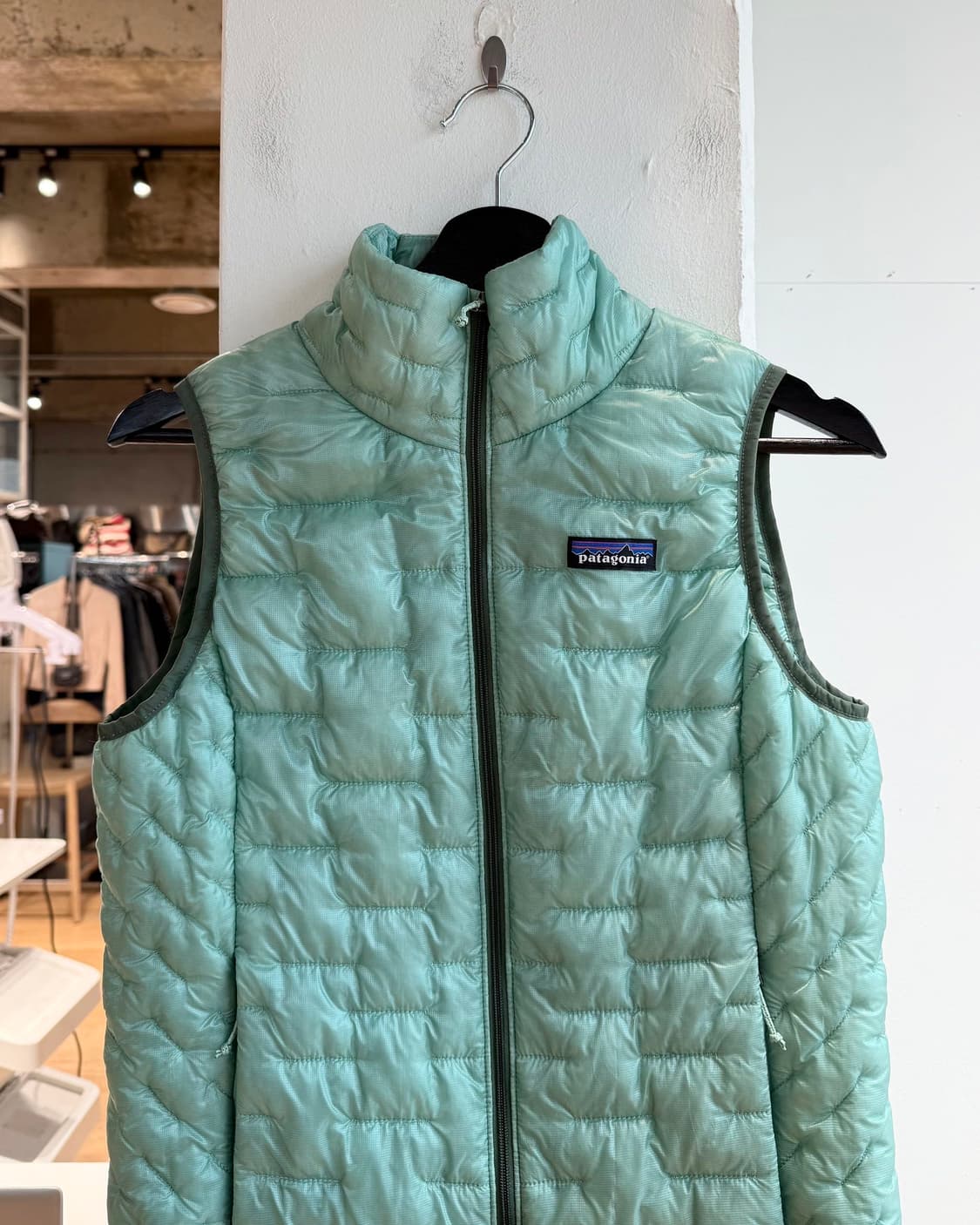 파타고니아 민트 마이크로 퍼프 베스트 점퍼  상품이미지3