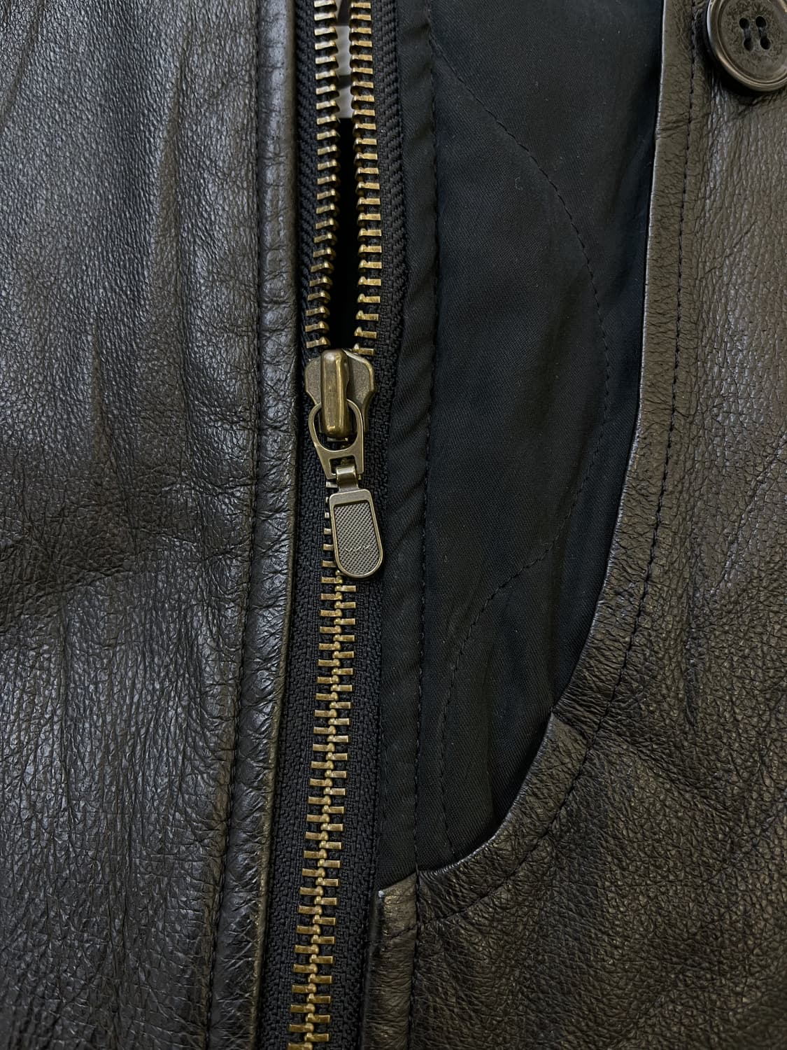 올리버 90s 레더 도킹 퀼티드 자켓 상품이미지4