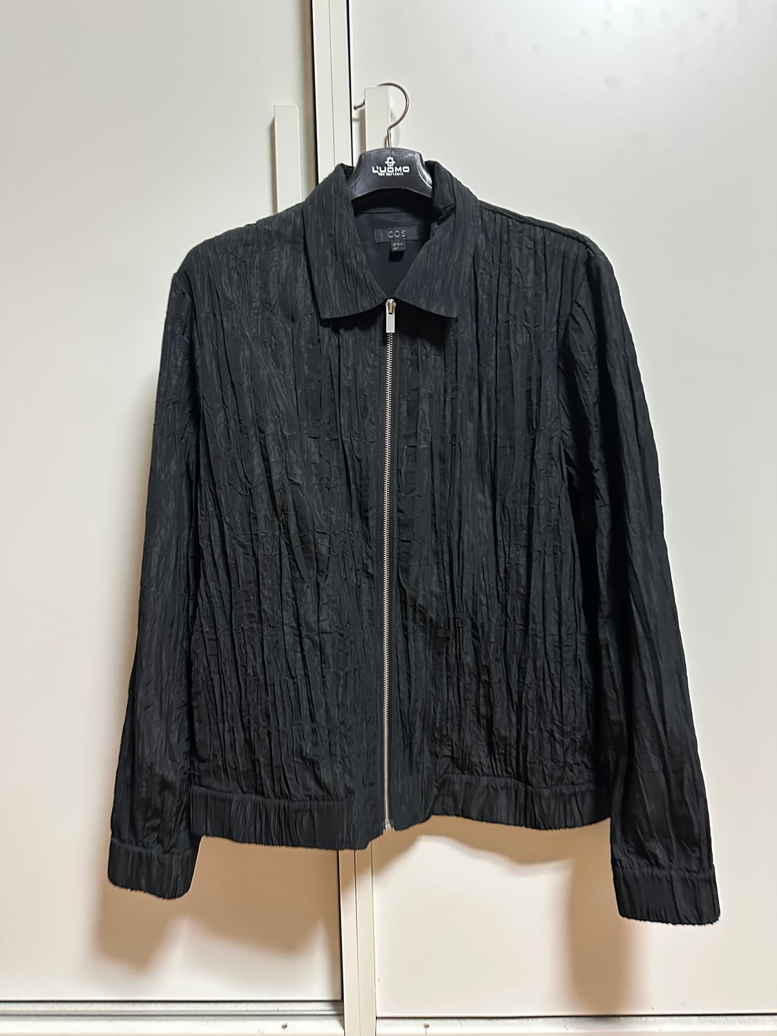 코스 플리츠 봄버 자켓 54 상품이미지1