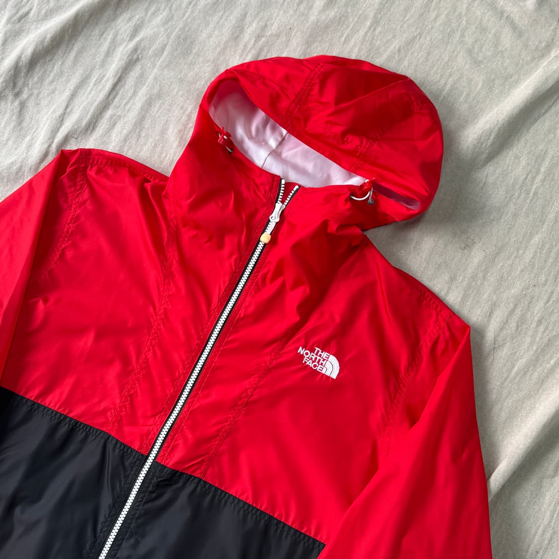 노스페이스 배색 나일론 바람막이 L 상품이미지2