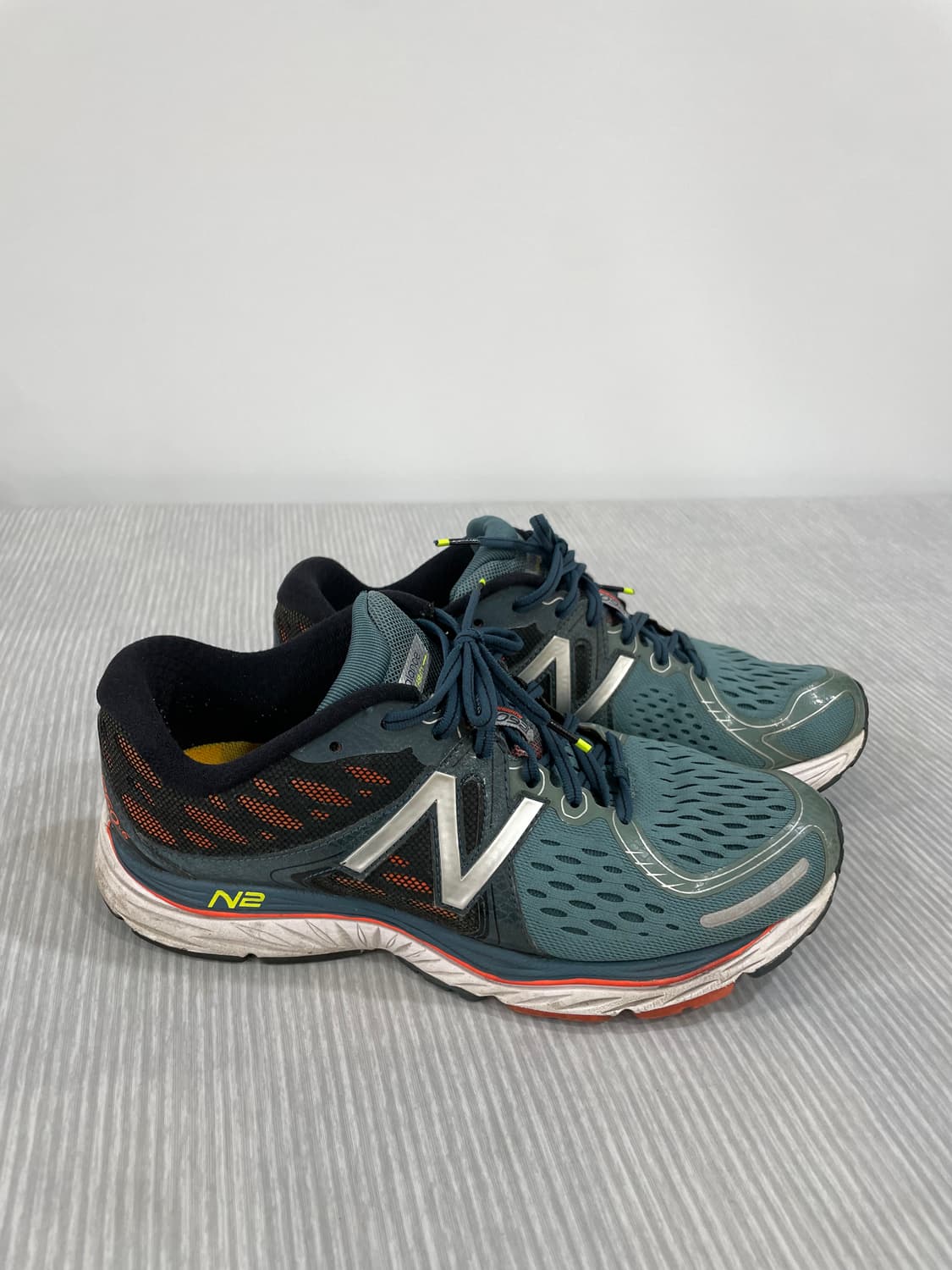 459) 뉴발란스 1260v6 운동화 270mm 상품이미지1