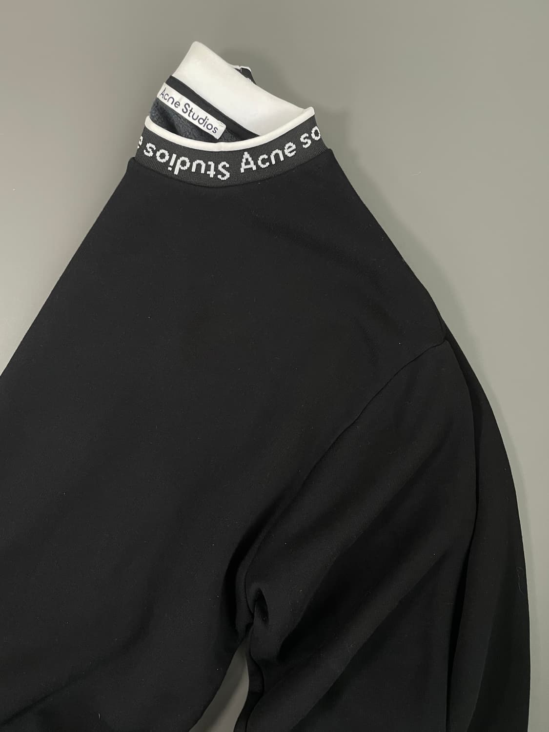 [L] 아크네 스튜디오 폴톤 립 맨투맨 상품이미지4