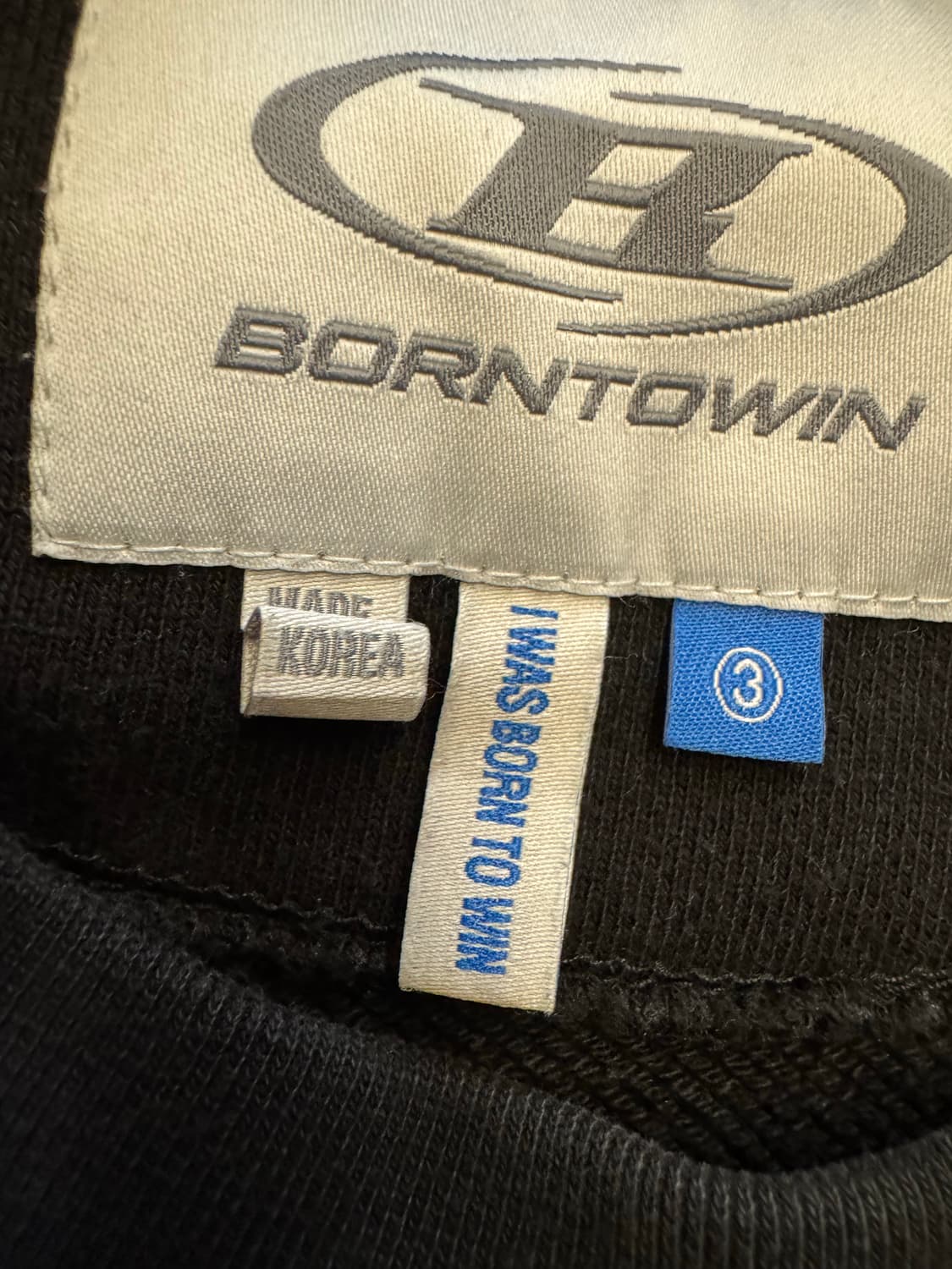 본투윈 스퀘어 로고 맨투맨 처분  상품이미지3