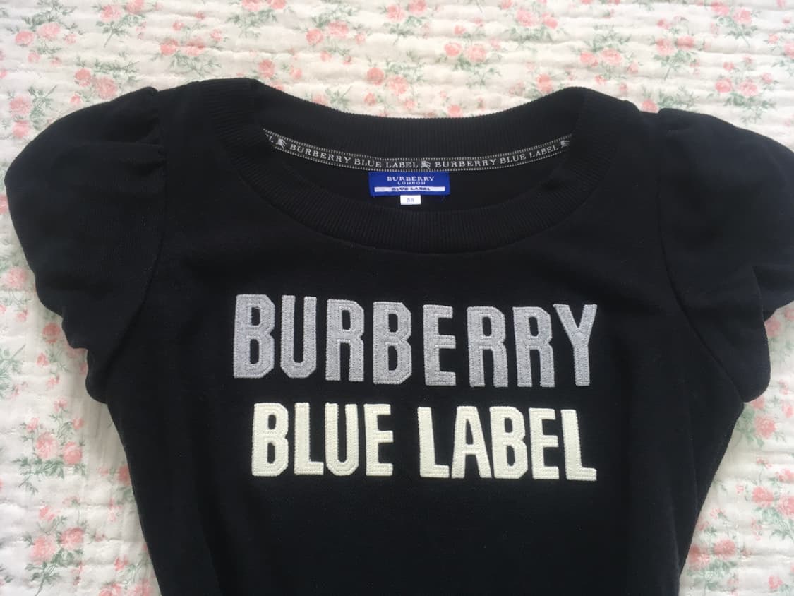 버버리 블루라벨 블랙 퍼프 반팔 상품이미지6