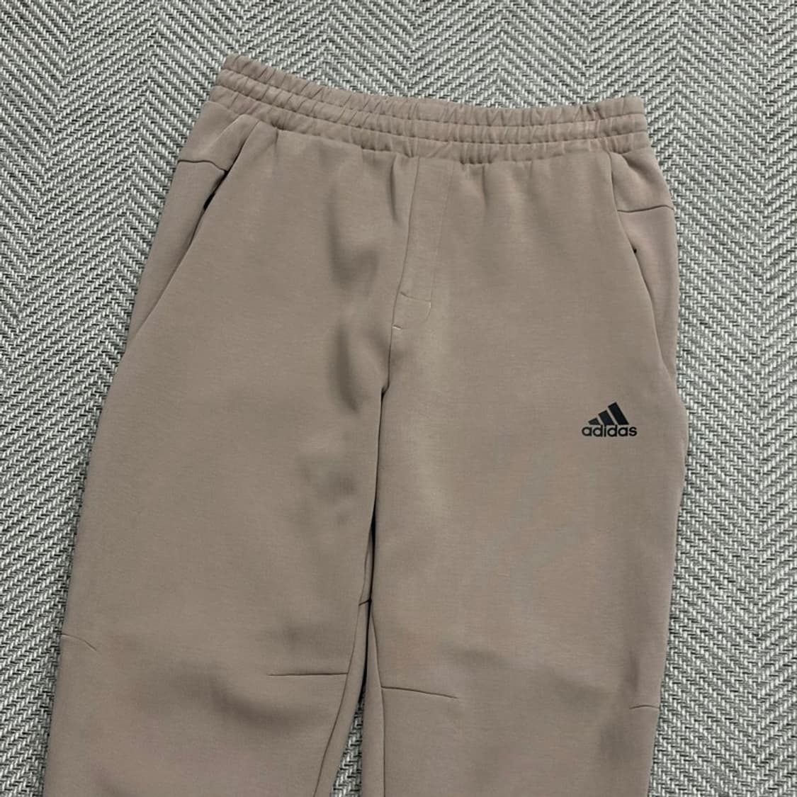 아디다스 테크 트레이닝 스웻팬츠 v1714 상품이미지3