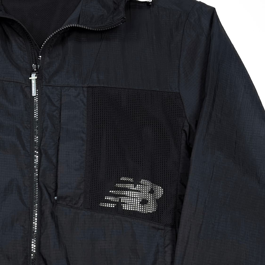 뉴발란스 풀오버 블랙 바람막이 자켓 (L) 상품이미지3