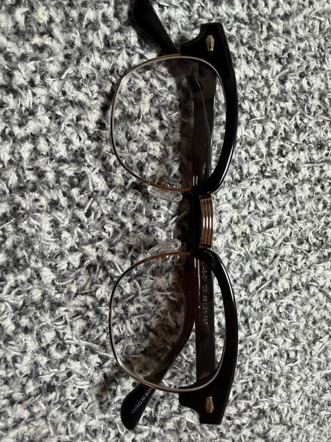 앰버옵티컬 하금테 행크 판매합니다 48사이즈 블랙실버 상품이미지1