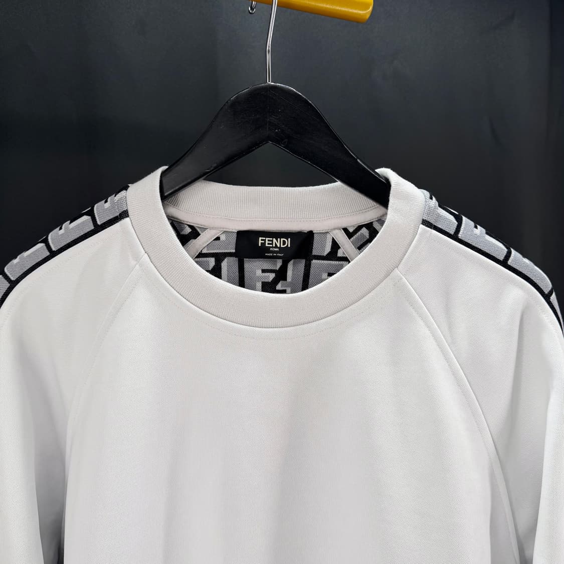 [XXL사이즈] 펜디 FF 로고 맨투맨 화이트 (FAF666) 상품이미지6