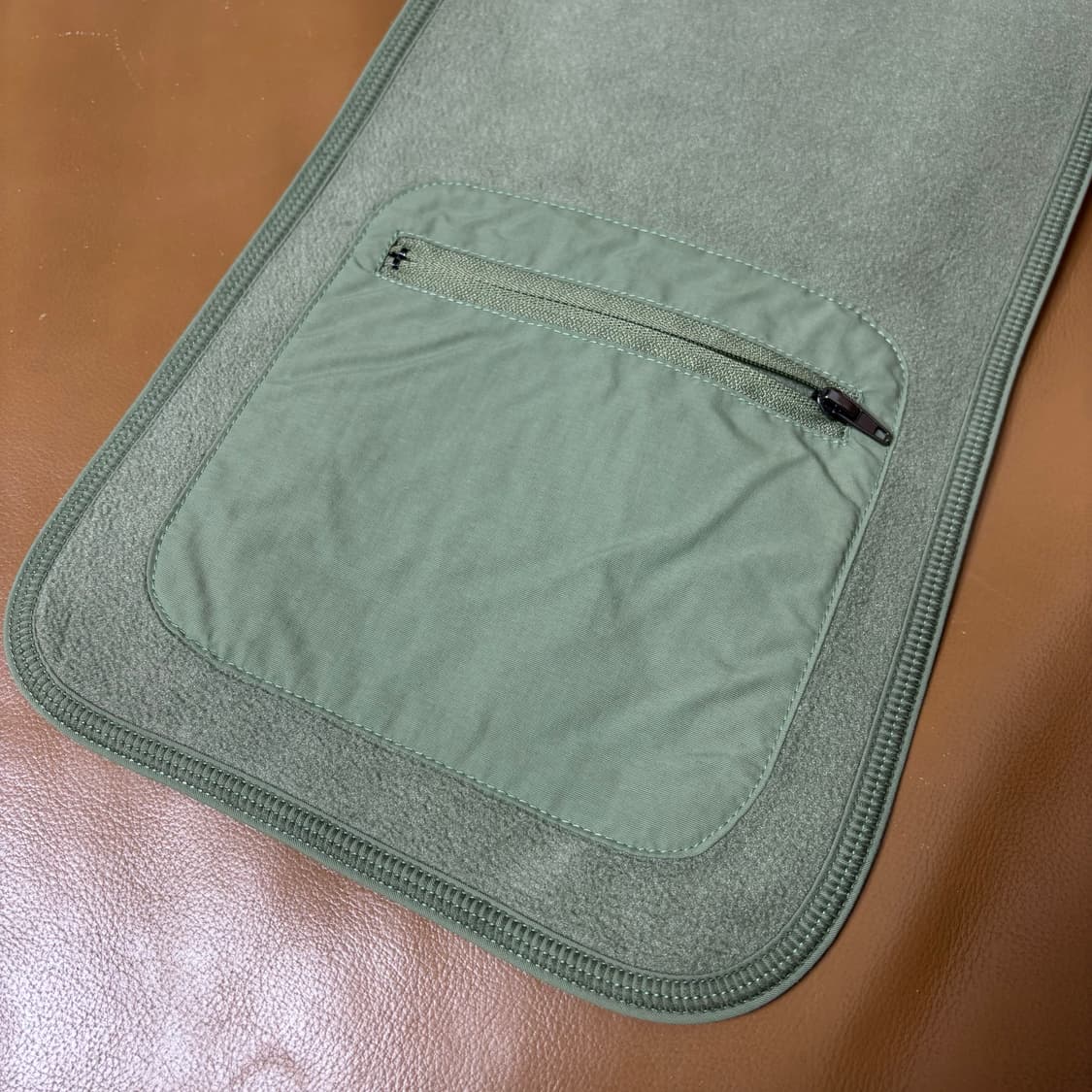 슈프림 머플러 목도리 카키 인사이드 포켓 상품이미지5