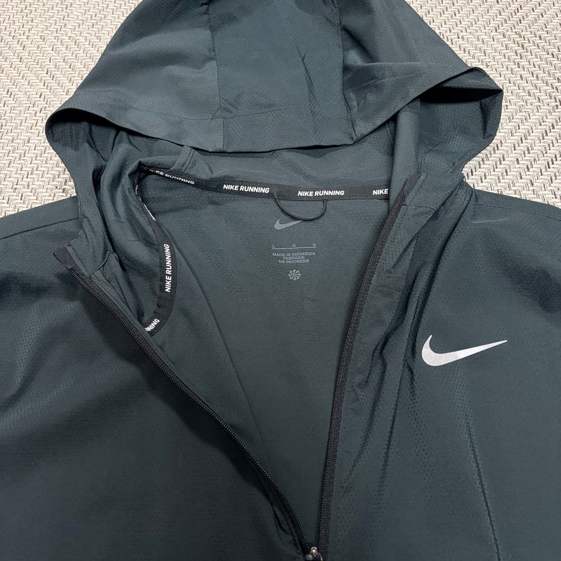 (L)나이키 여성 런닝 바람막이 자켓 상품이미지3