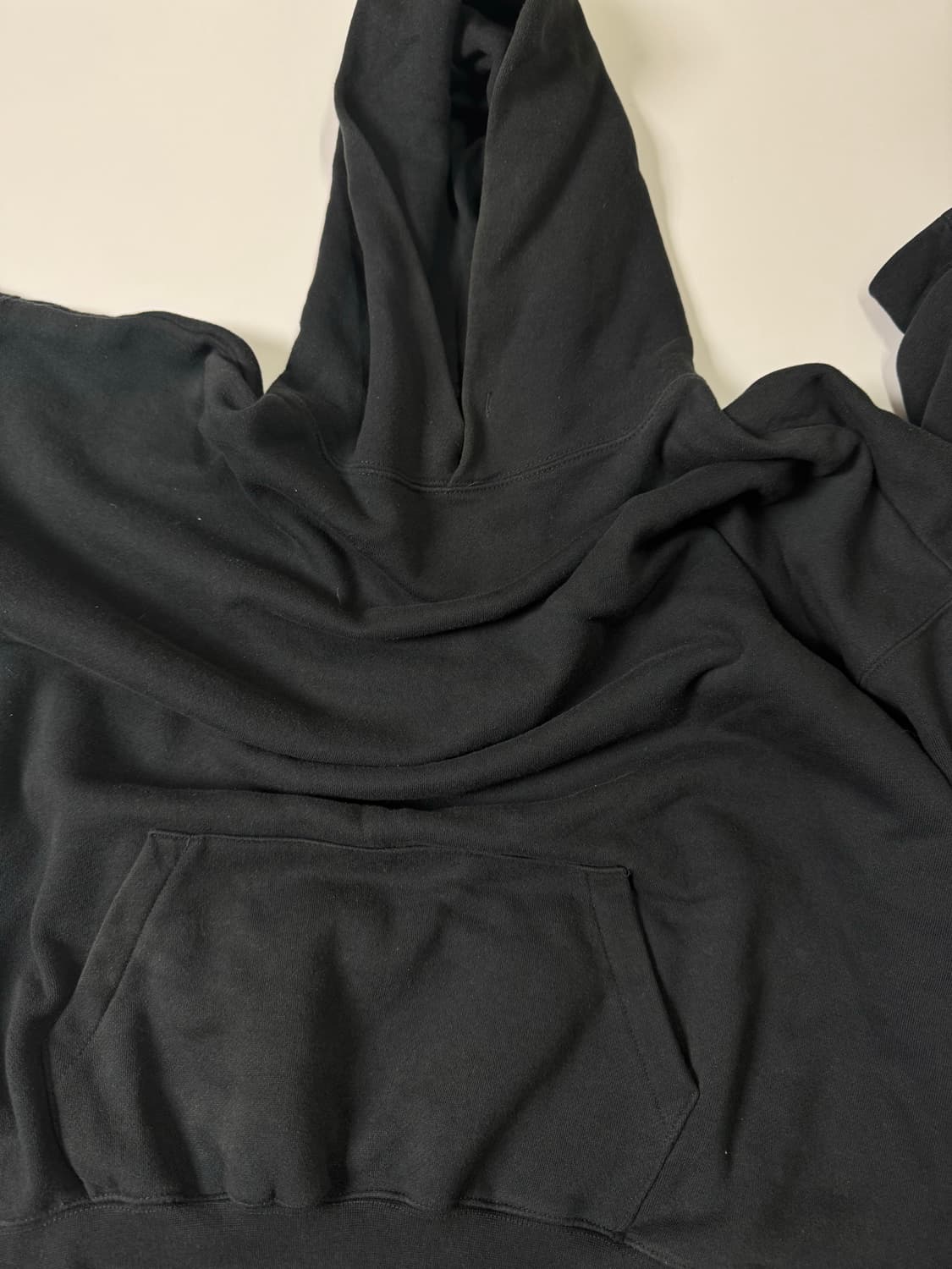 에센셜 후드티 초판 상품이미지4