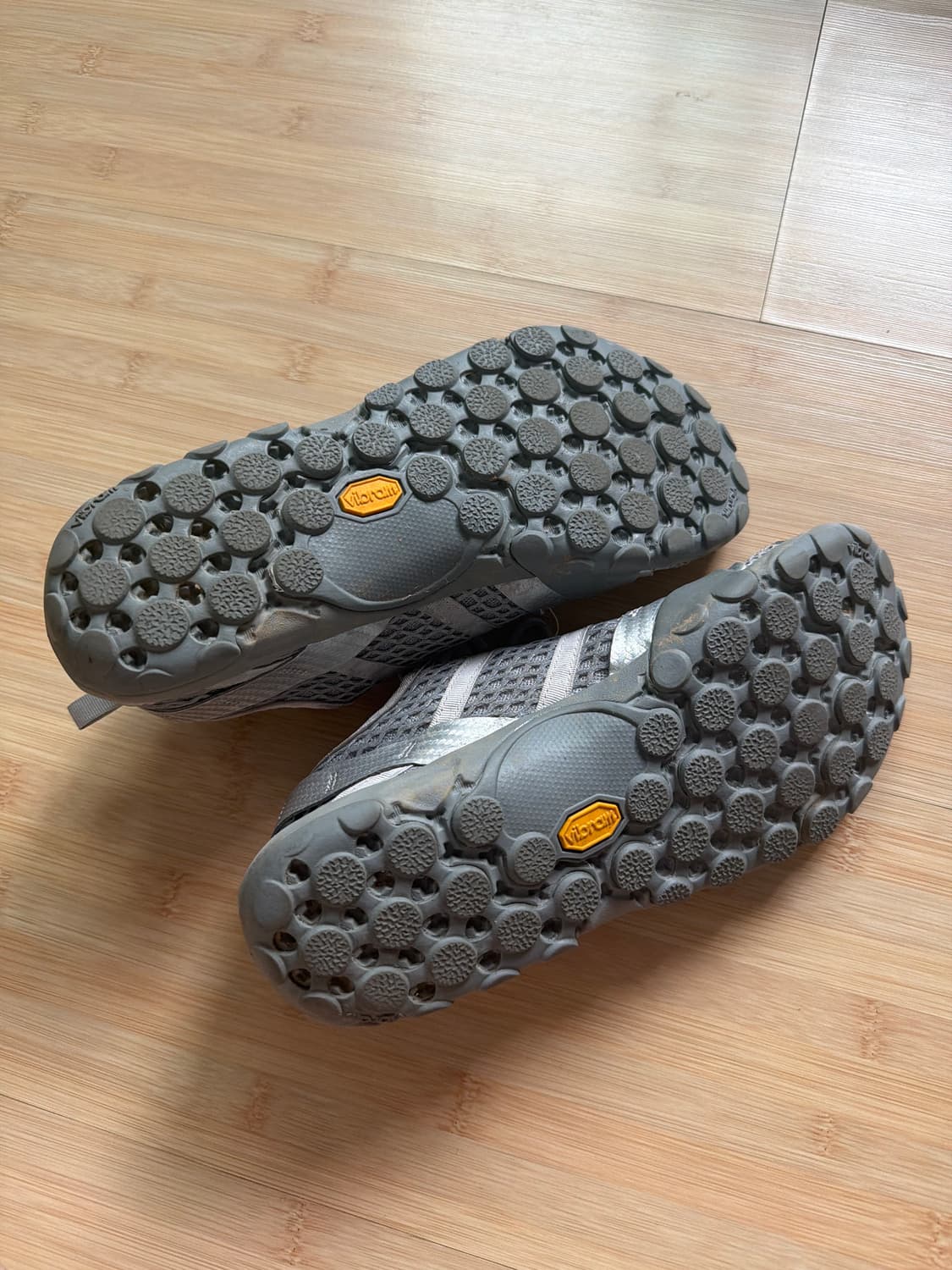 뉴발란스 미니머스 mt10 실버 메탈릭 상품이미지4