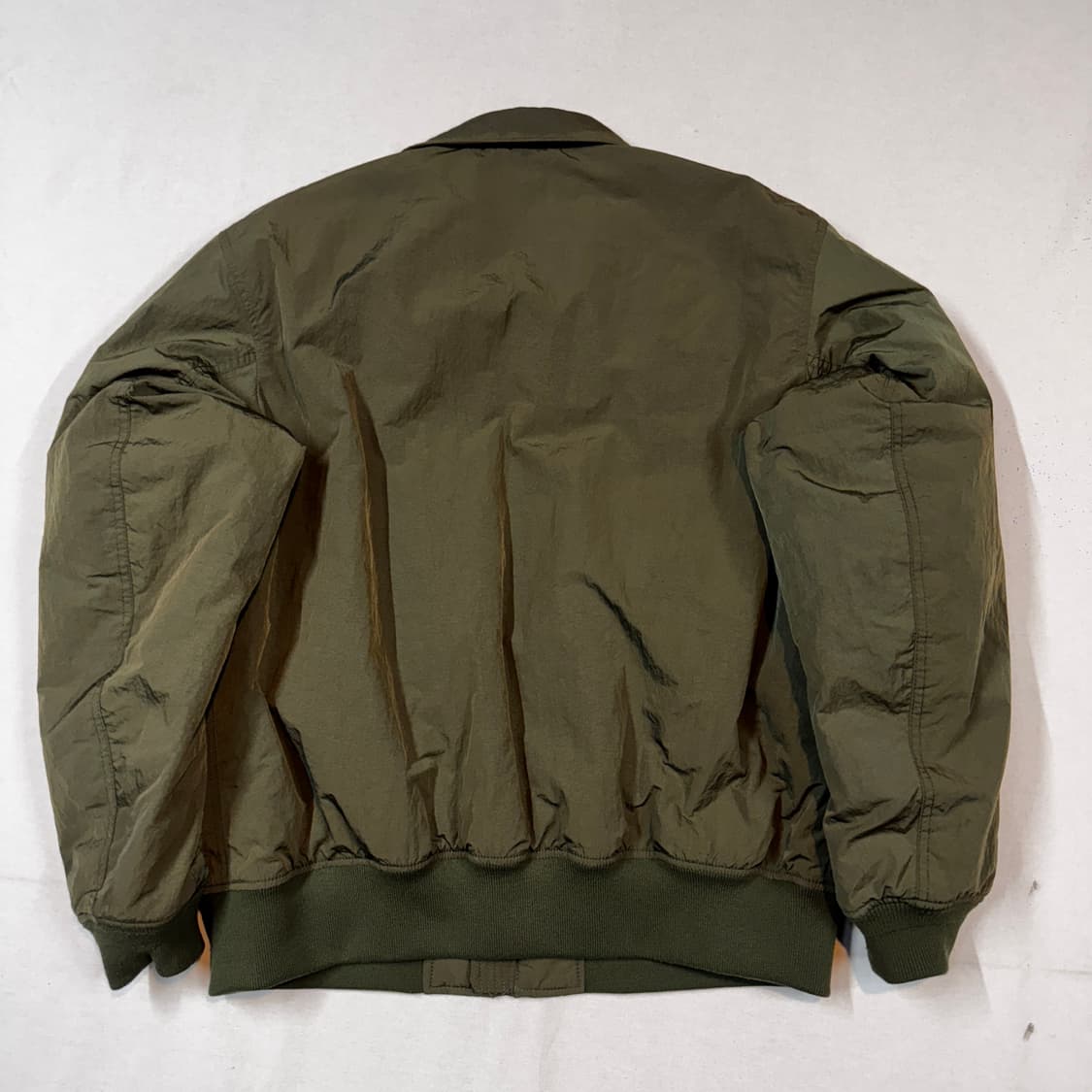 XL) 유니클로 JW ANDERSON 패디드 쇼트 블루종 자켓 올리브 상품이미지6