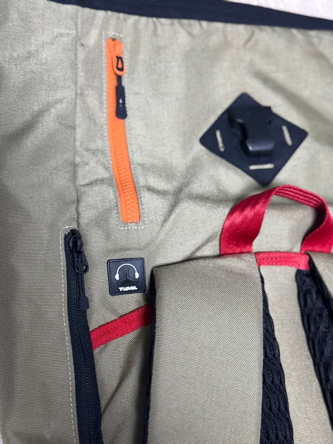 T-level 레드카키 백팩 상품이미지3