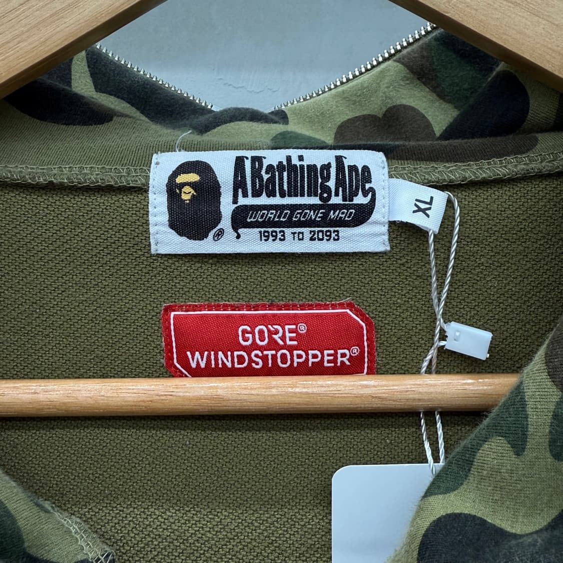 BAPE 녹계 샤크 윈드스토퍼 풀집업 후디 상품이미지7