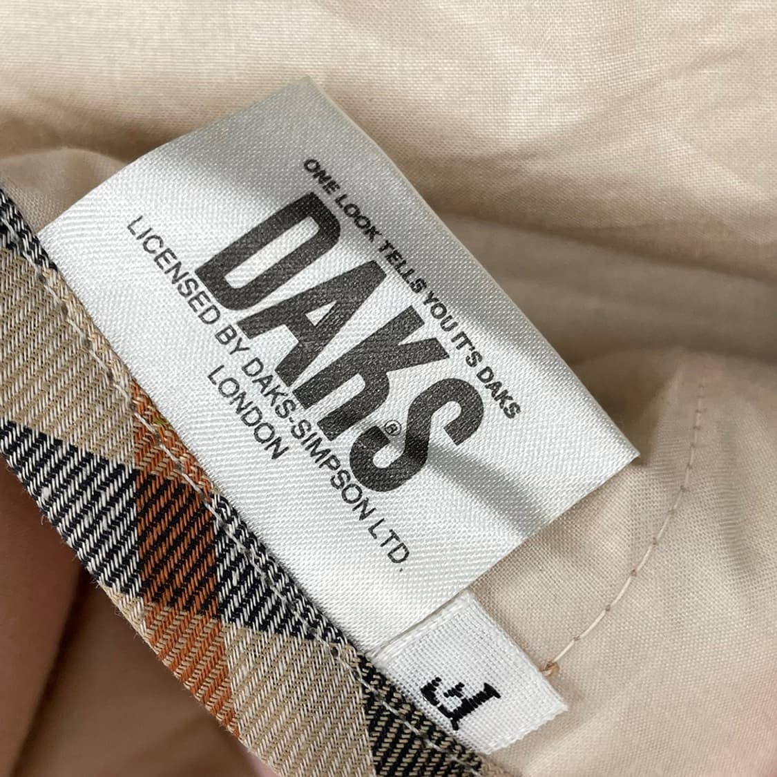 닥스 패턴 푸퍼 조끼패딩 상품이미지5