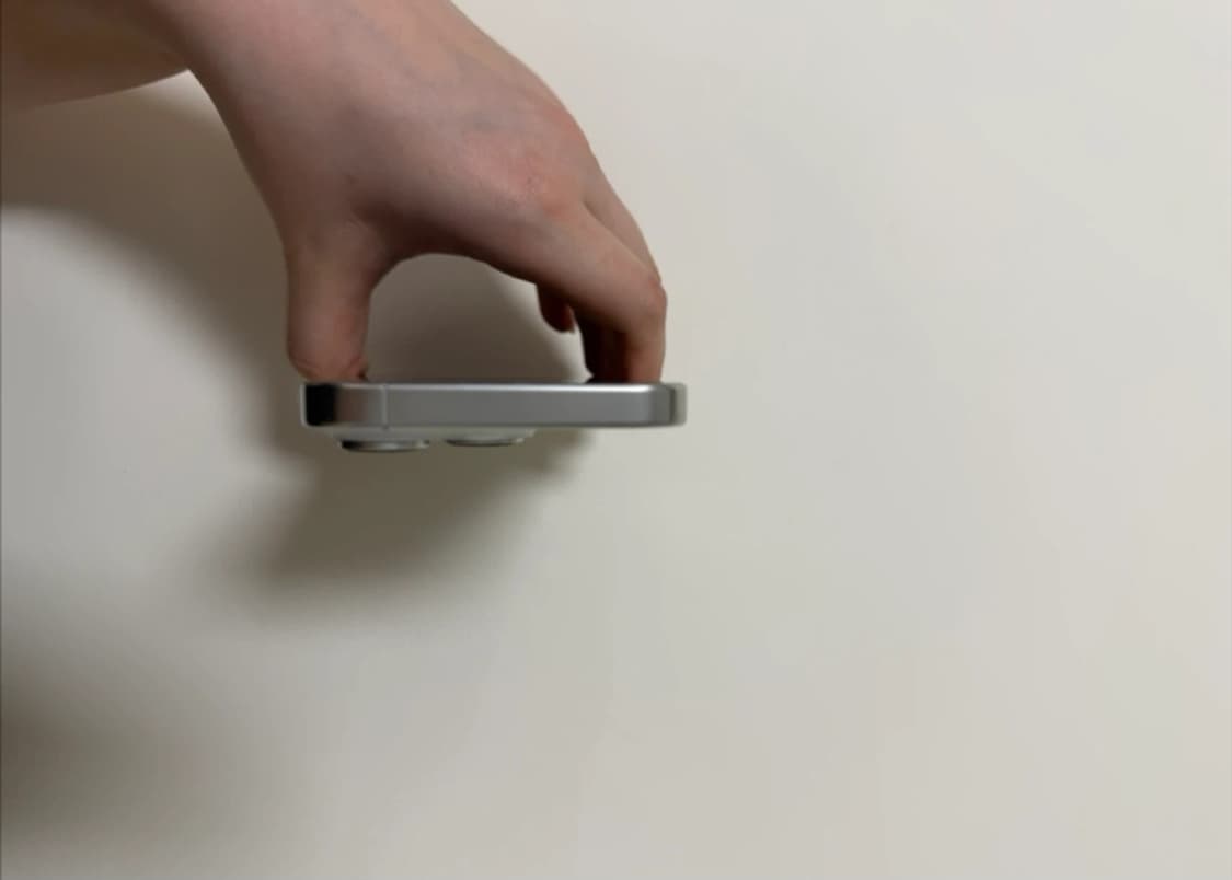 아이폰 16프로 티타늄 상품이미지4