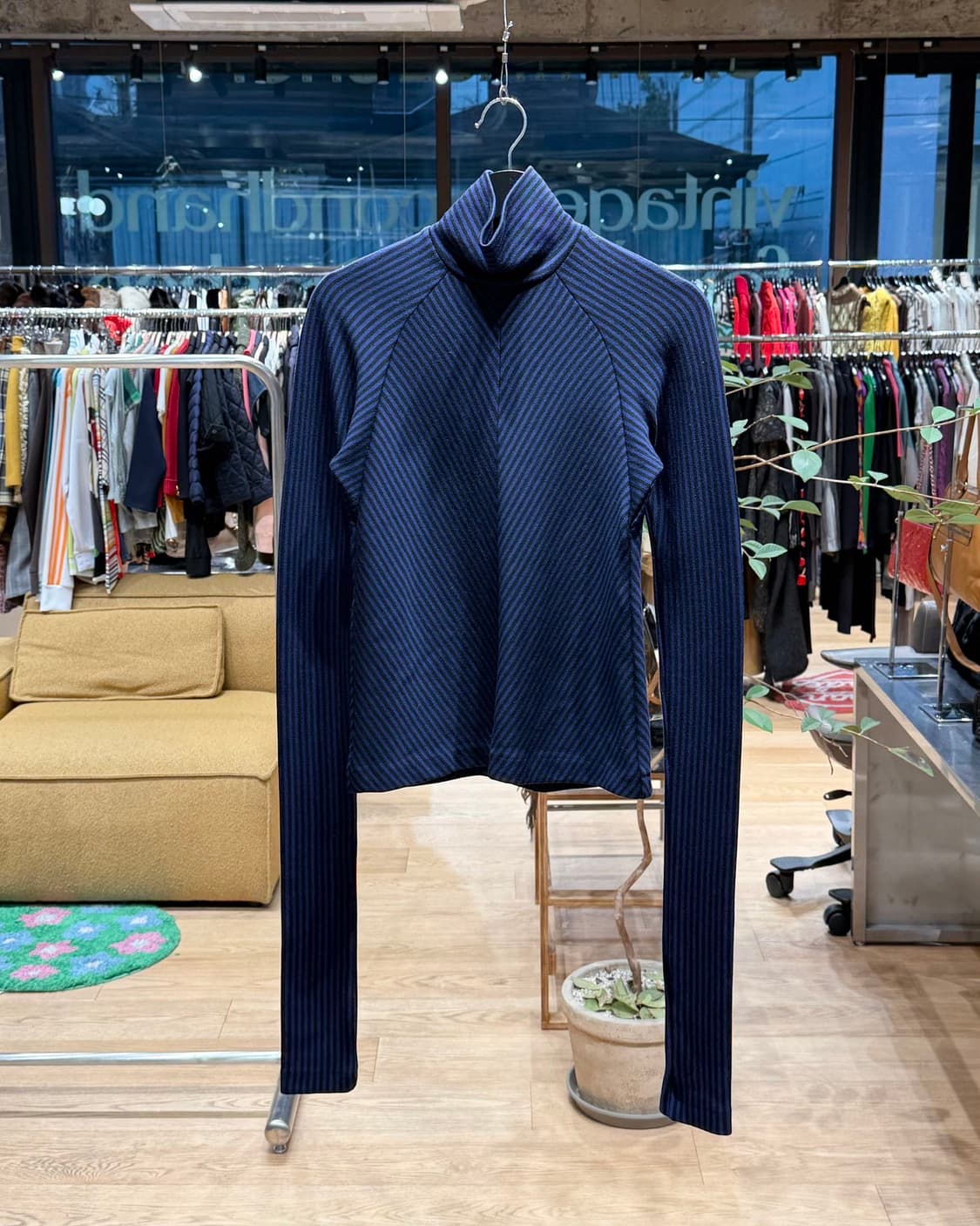 하이더 아커만 블루 스트라이프 터틀넥 롱슬리브  상품이미지1