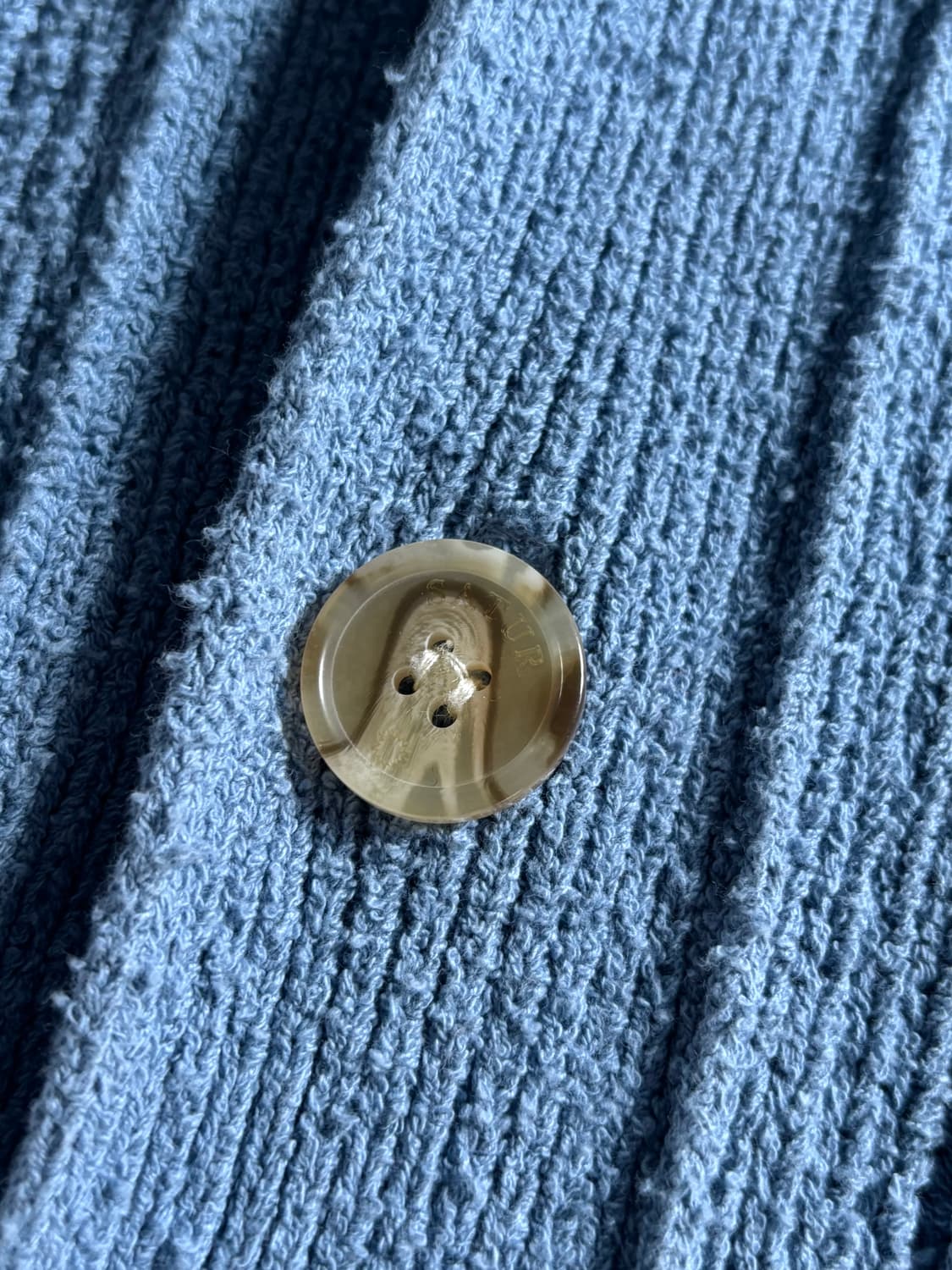 Satur 새터 자수로고 블루컬러 버튼 가디건 상품이미지4