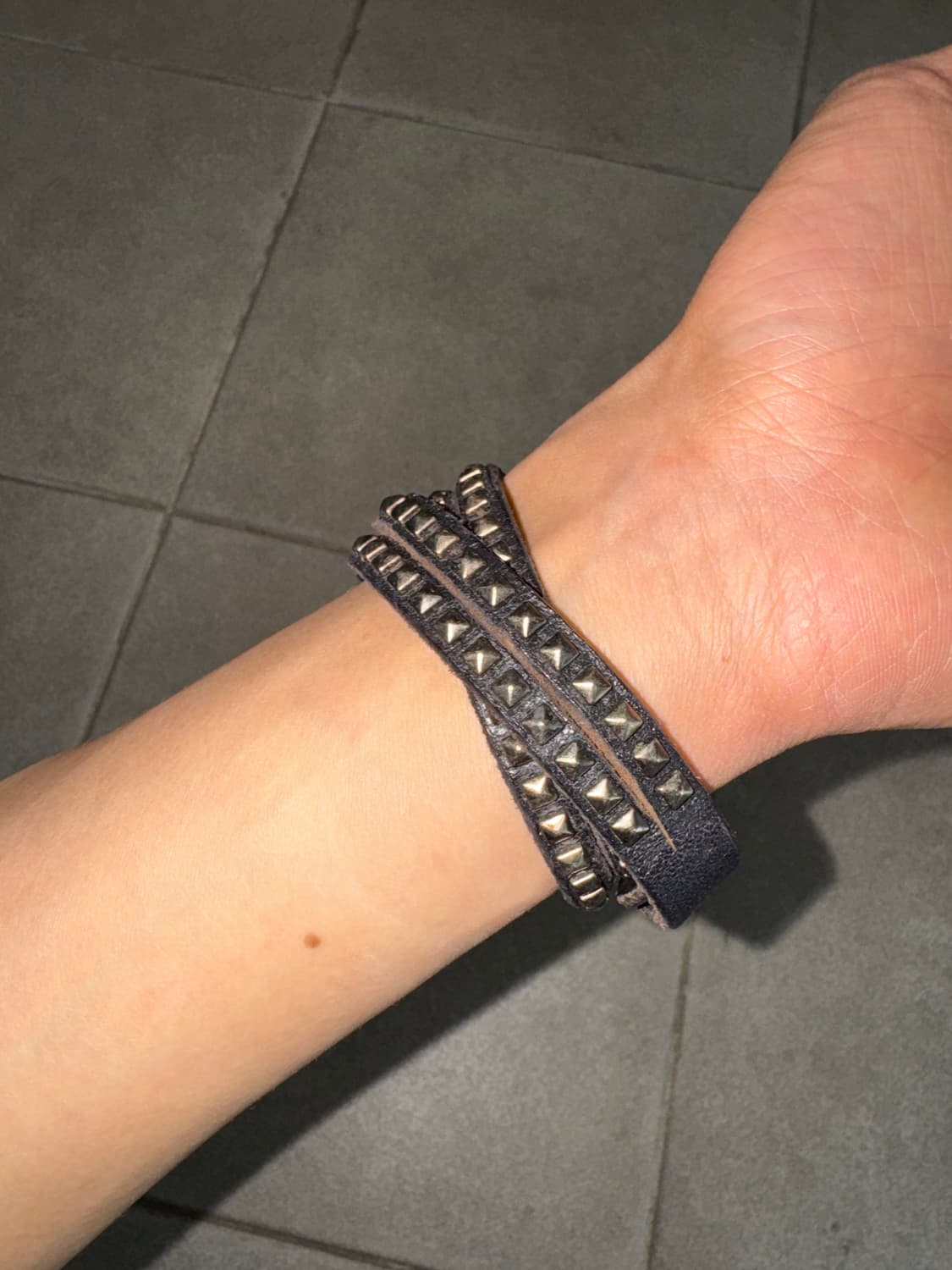 마르니 스터드 레더 브레이슬릿 상품이미지2