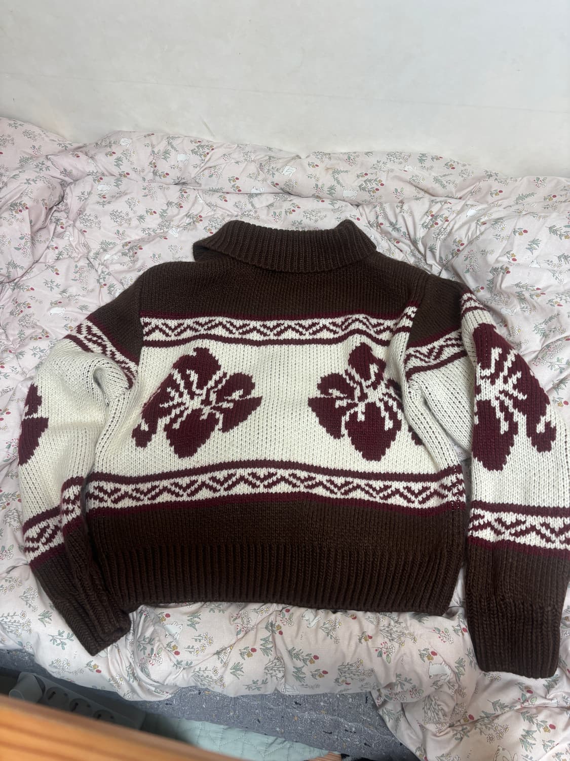 락케이크 플라워 코위찬 가디건 브라운 상품이미지6