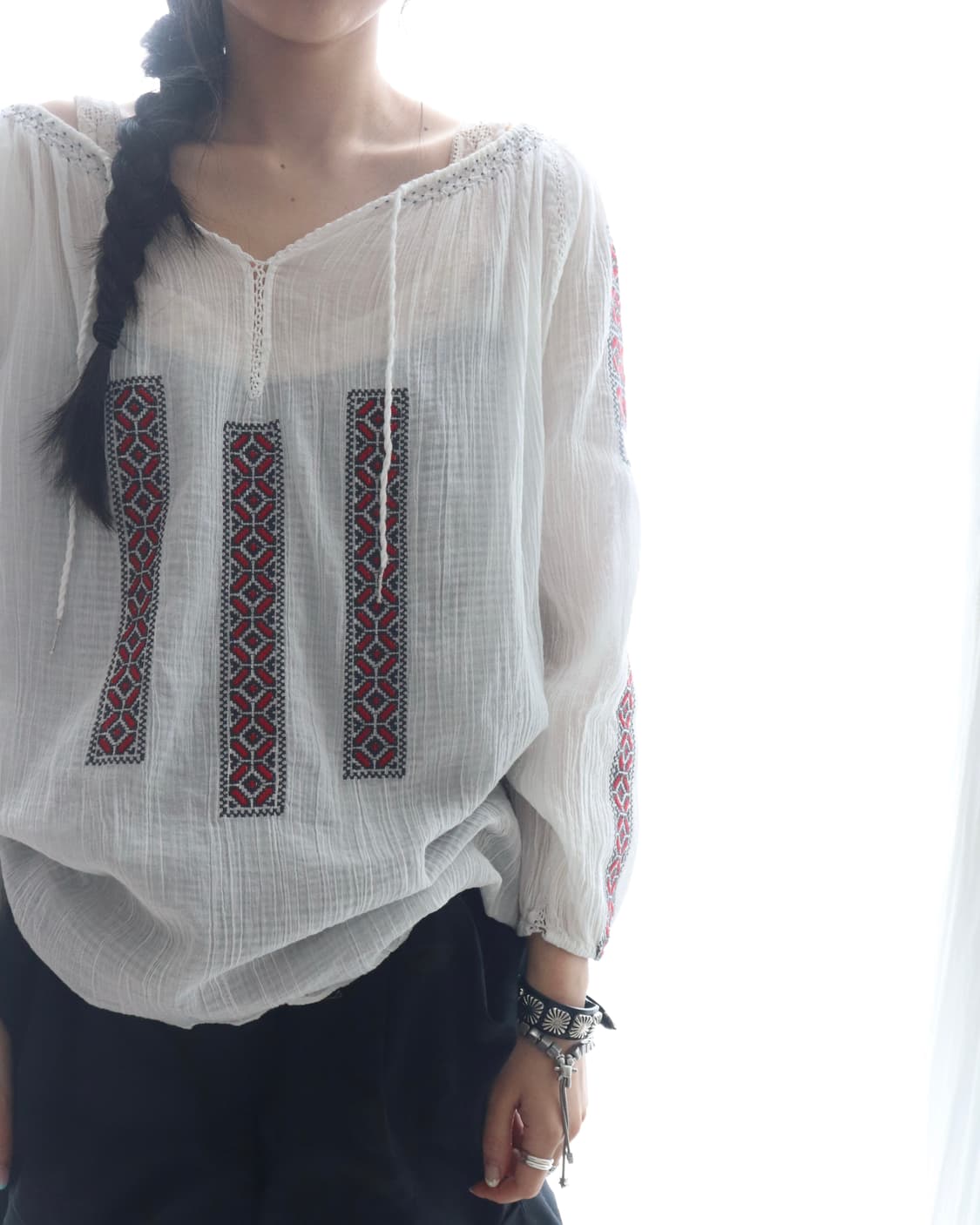 [Cloth&Cross] Embroidery Smocking Blouse 상품이미지6