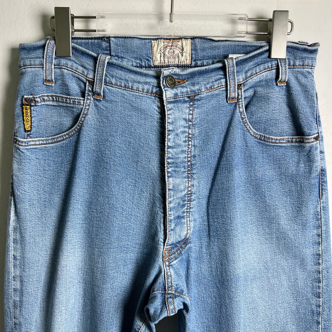 아르마니 진스 레귤러 핏 워시드 데님 팬츠 31 상품이미지5