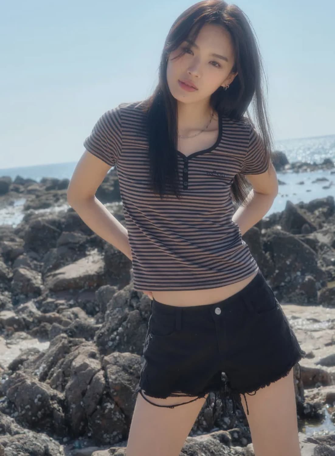 (새상품) 애즈온 솔리드 블랙 숏팬츠 상품이미지1