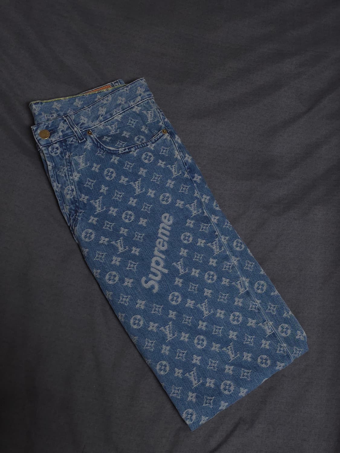 [31] 슈프림 루이비통 모노그램 데님팬츠 상품이미지1