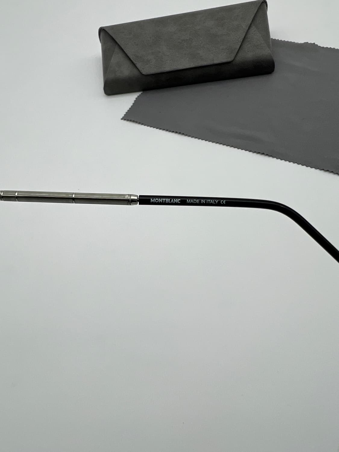 몽블랑 MONTBLANC 직사각 반무테 안경 MB122 H60 상품이미지10