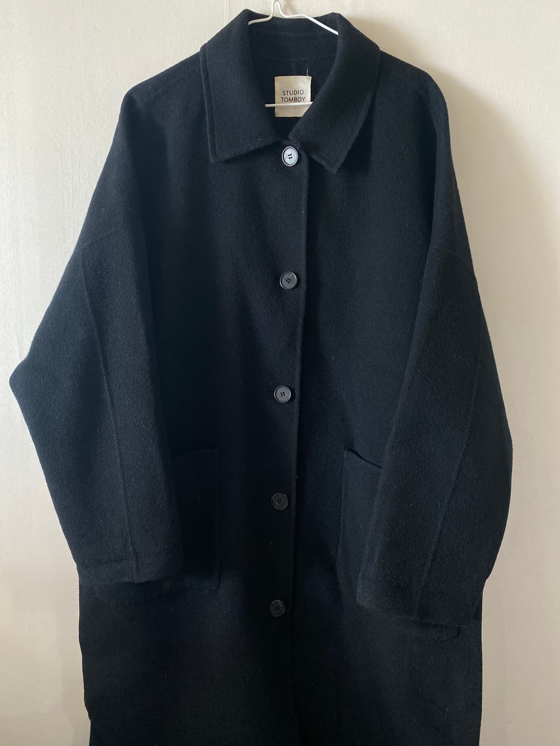 스튜디오 톰보이 블랙 롱 코트 90 상품이미지2