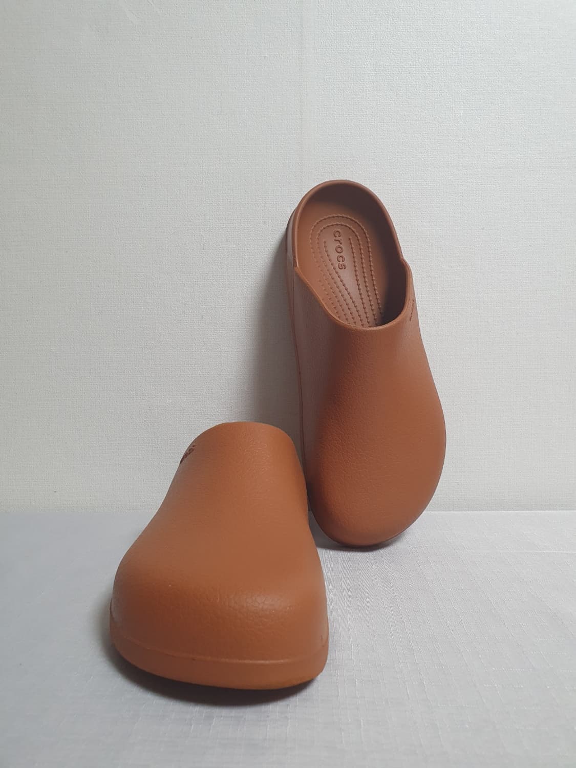 크록스 딜런 클로그 브라운 뮬 슬리퍼 280mm 상품이미지2