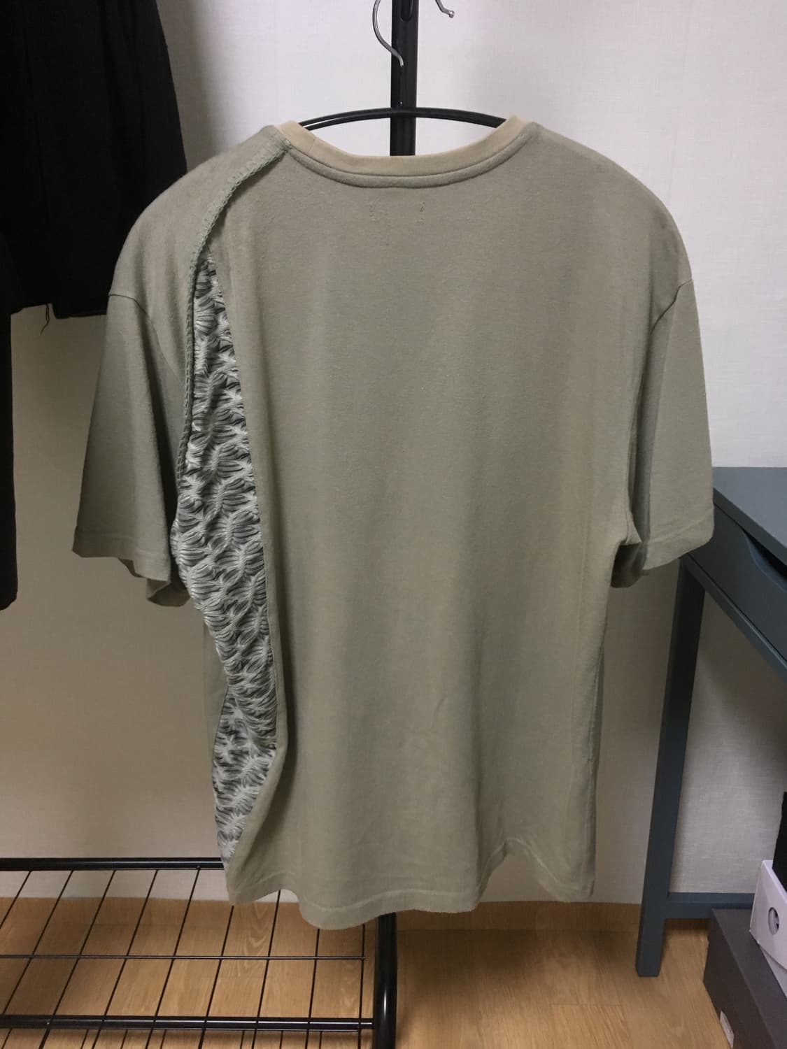 엑슬림 EP.01 SYNOPSIS 01 T-SHIRTS 상품이미지2