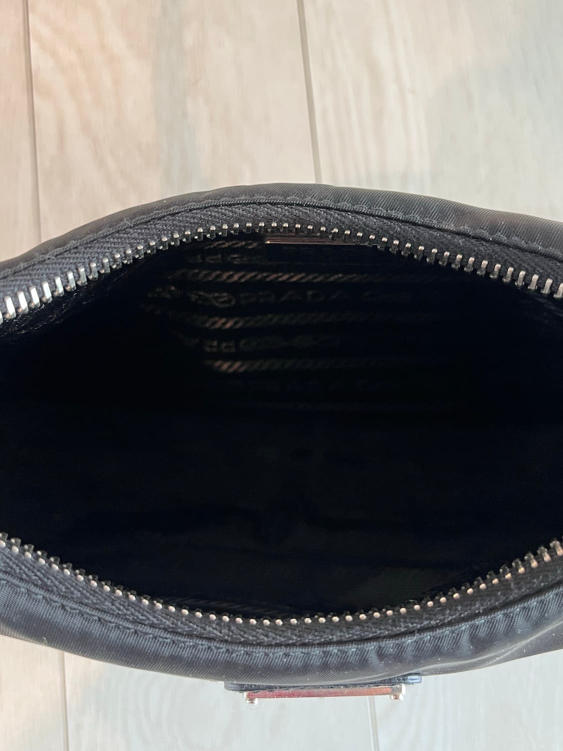 프라다 리에딕션 2005 리나일론 호보백 상품이미지6