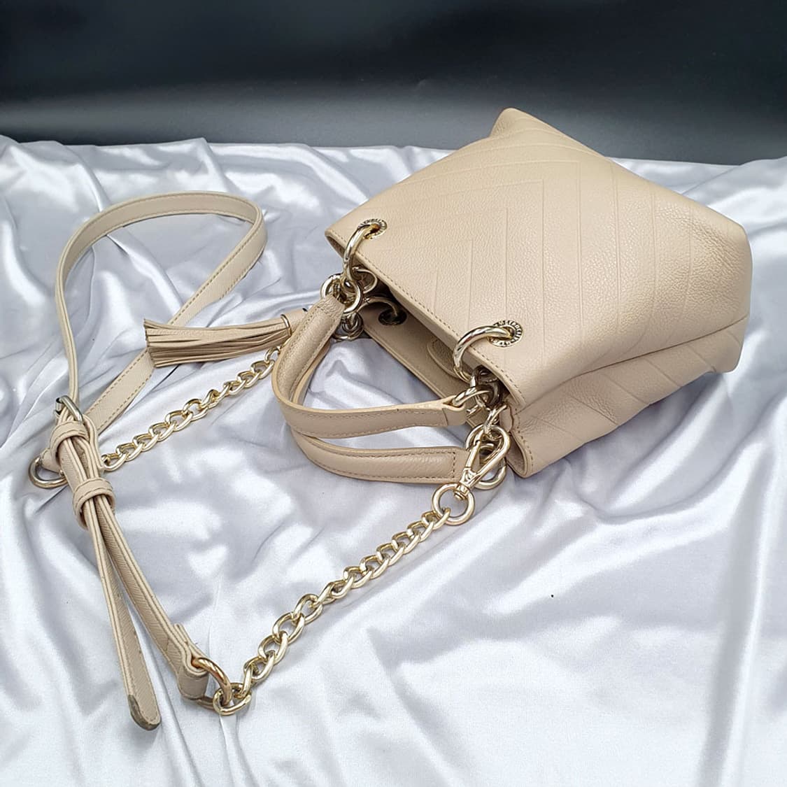 메트로시티 아담한 사각 크로스백 중고 가방 은피아노 상품이미지10