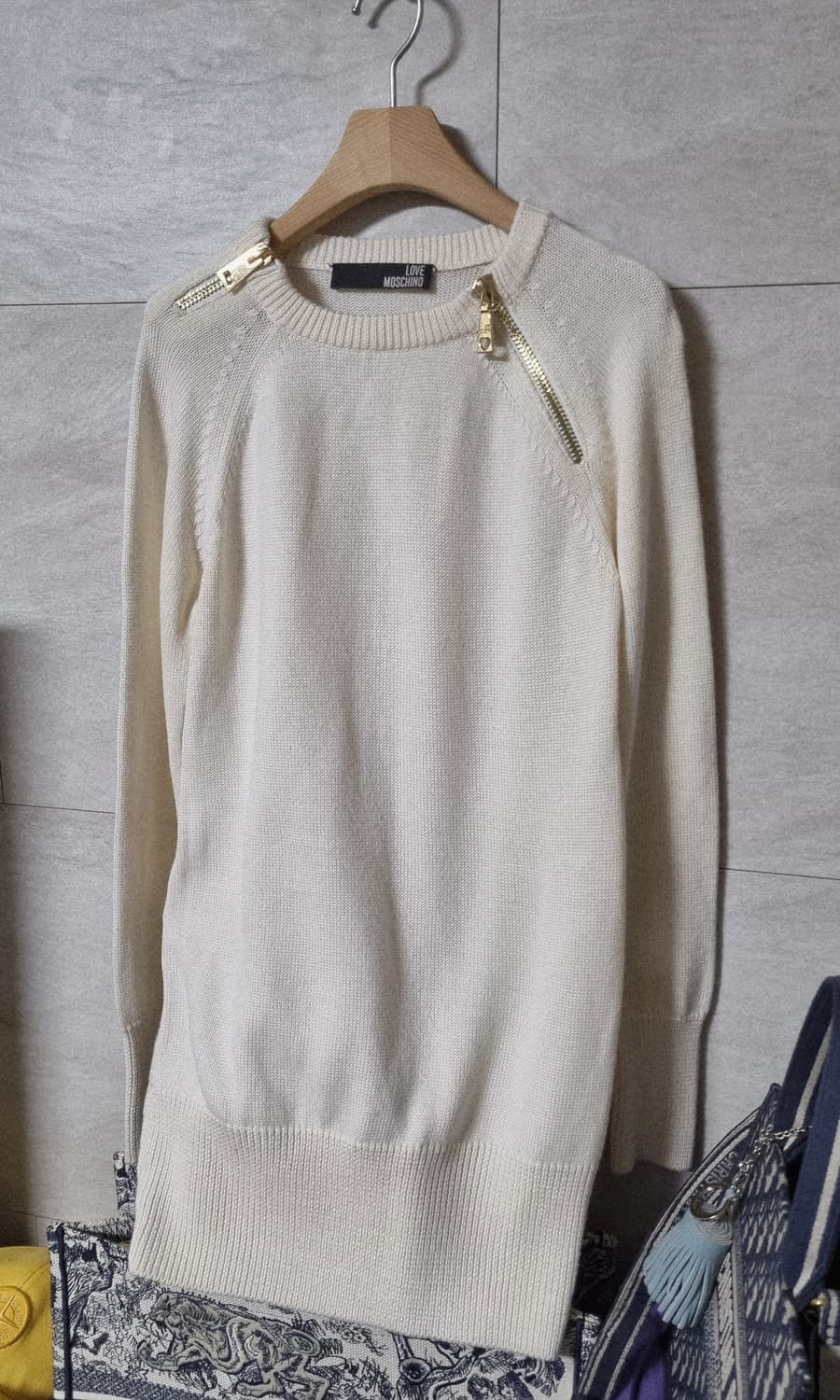 정품) 모스키노 울 스웨터  상품이미지2