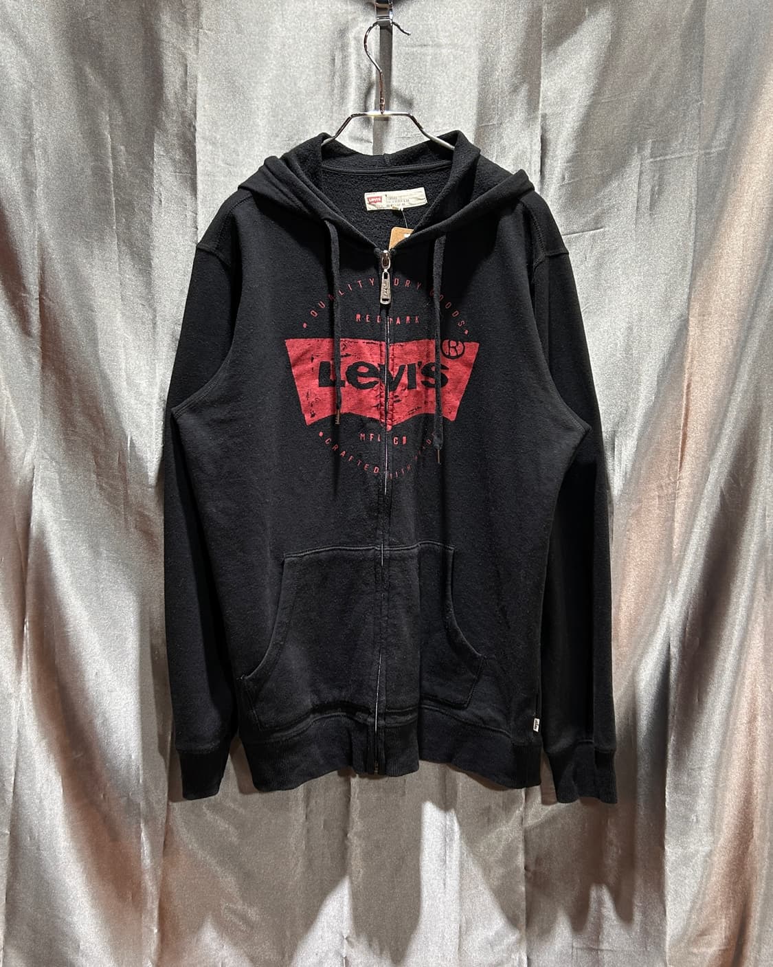 M 리바이스 크랙 빅로고 블랙 후드집업 상품이미지3