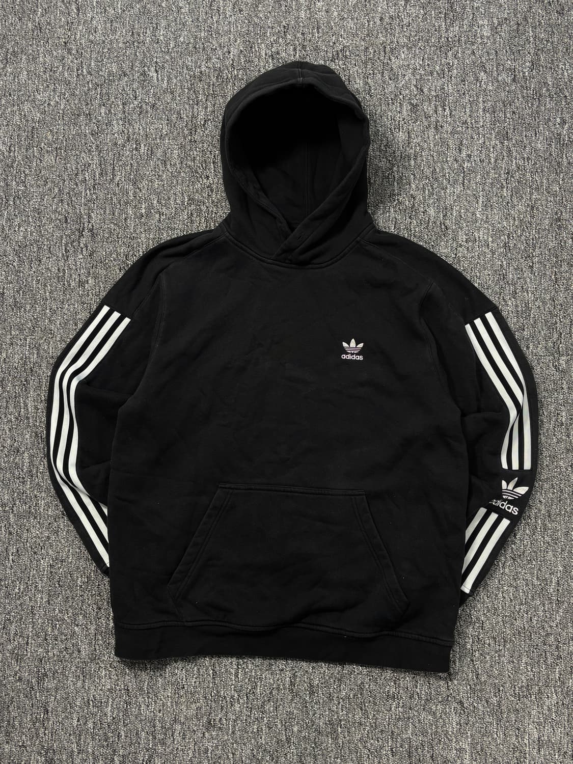 아디다스 락업 테크 후드 티셔츠 상품이미지2