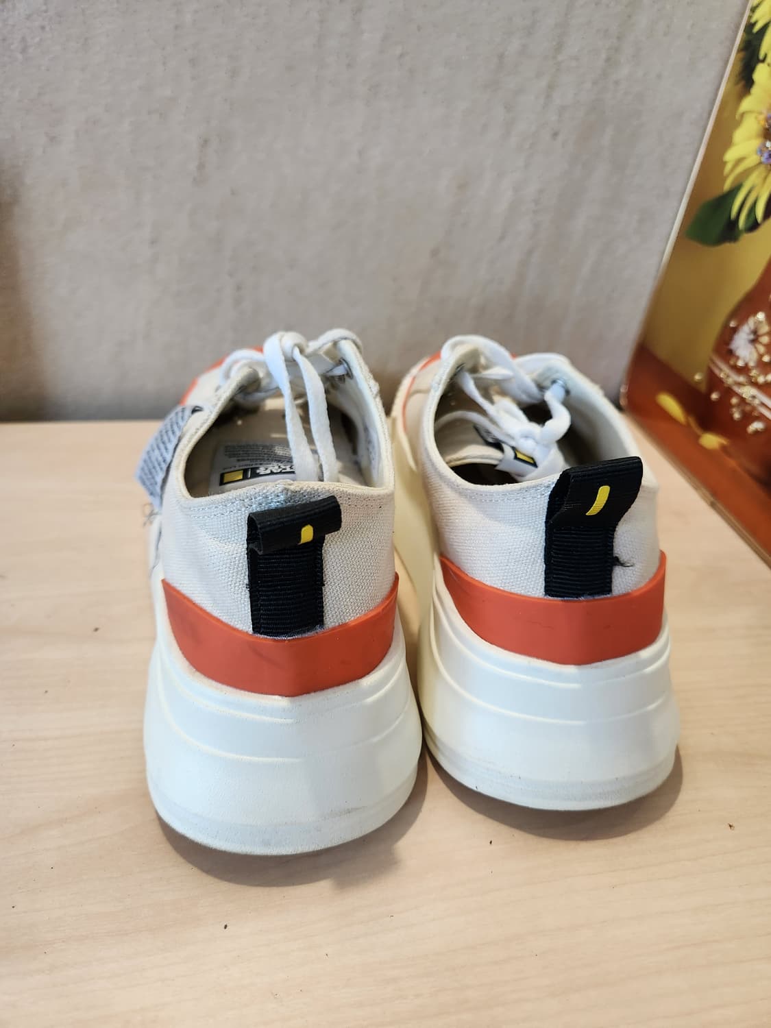 Star Wars BB-8 한정판 스니커즈 👟 SWYFISH 콜라보 상품이미지3
